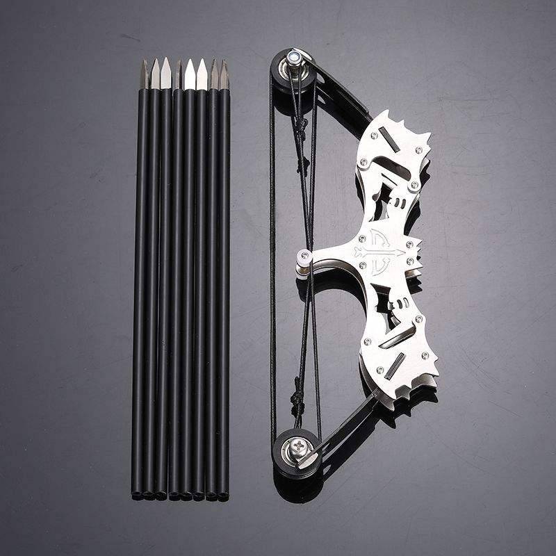 22 cm bow + 10 arrows + tools + target + bow string 1